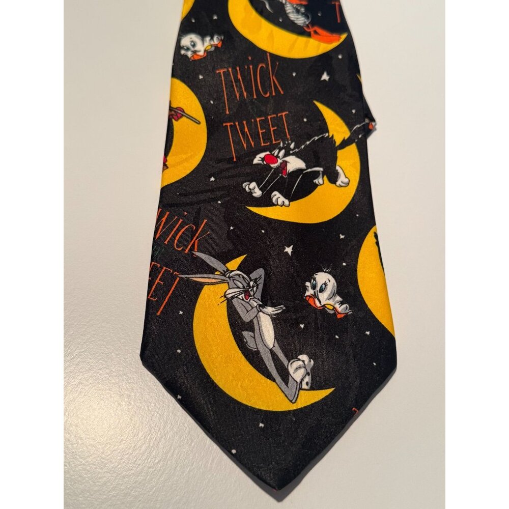 Vintage Looney Tunes Halloween Tie – “Twick or Tweet” – Taz, Daffy, Bugs Bunny &